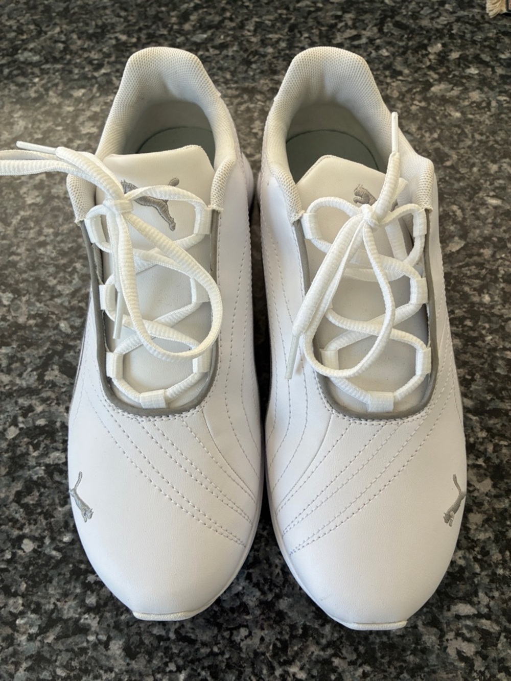 Puma Sneakers - never worn - size 8